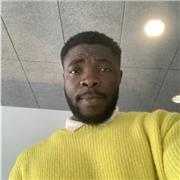 Ingegnere informatico il francese è la mia madrelingua e ho esperienza con l’insegnamento, mi chiamo lionel vivo a Venezia